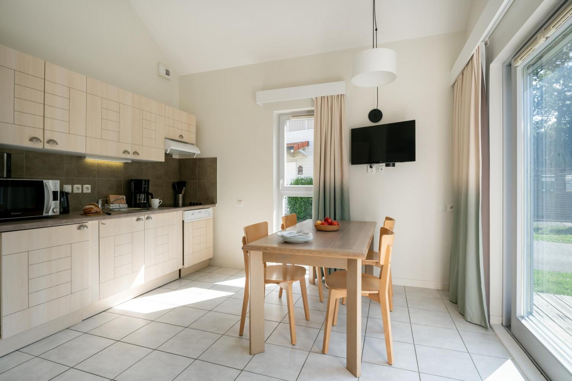 Residence Pierre & Vacances Le Domaine Du Bois De La Gree Порнише Екстериор снимка